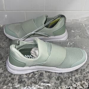All in Motion shoes Women's size 5 Water Boat sneakers Beach Hybrid Slip-On NWT